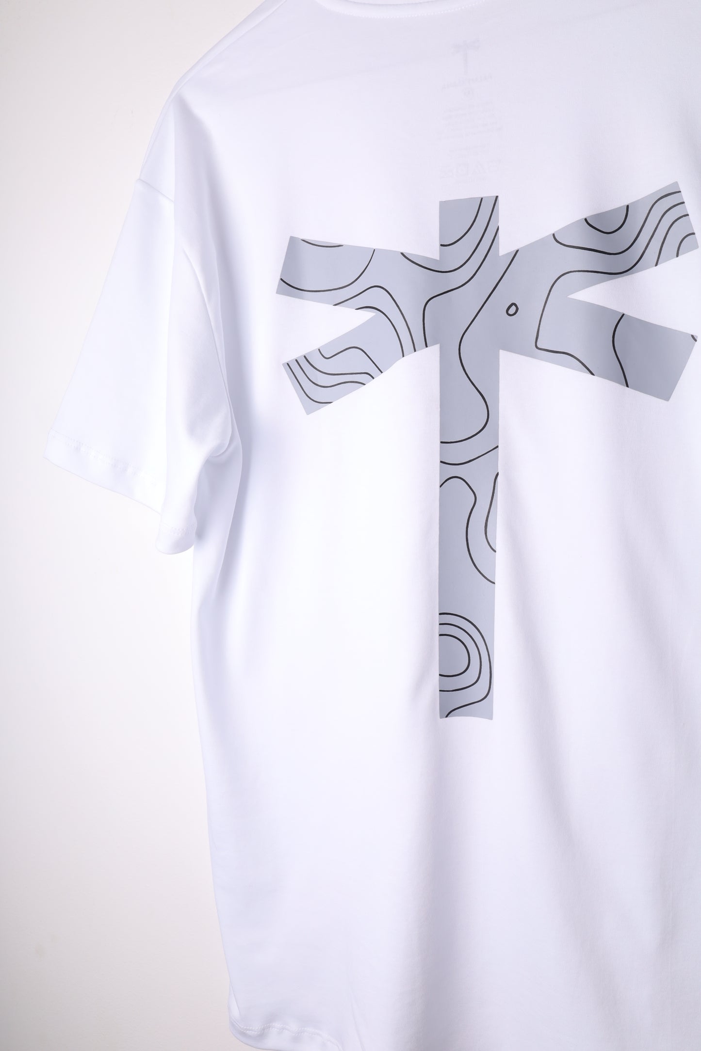 WHITE TERRAIN TEE