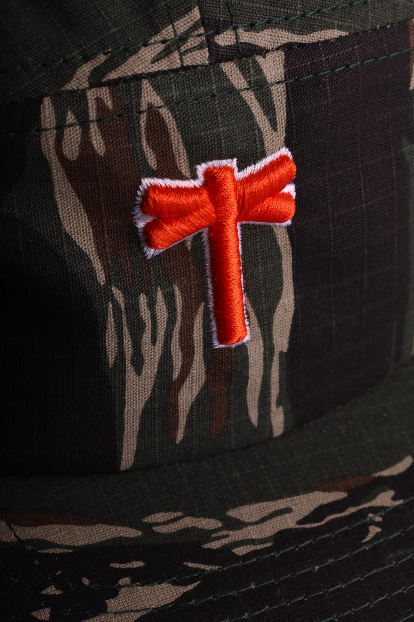 TIGER CAMO FILL CAP