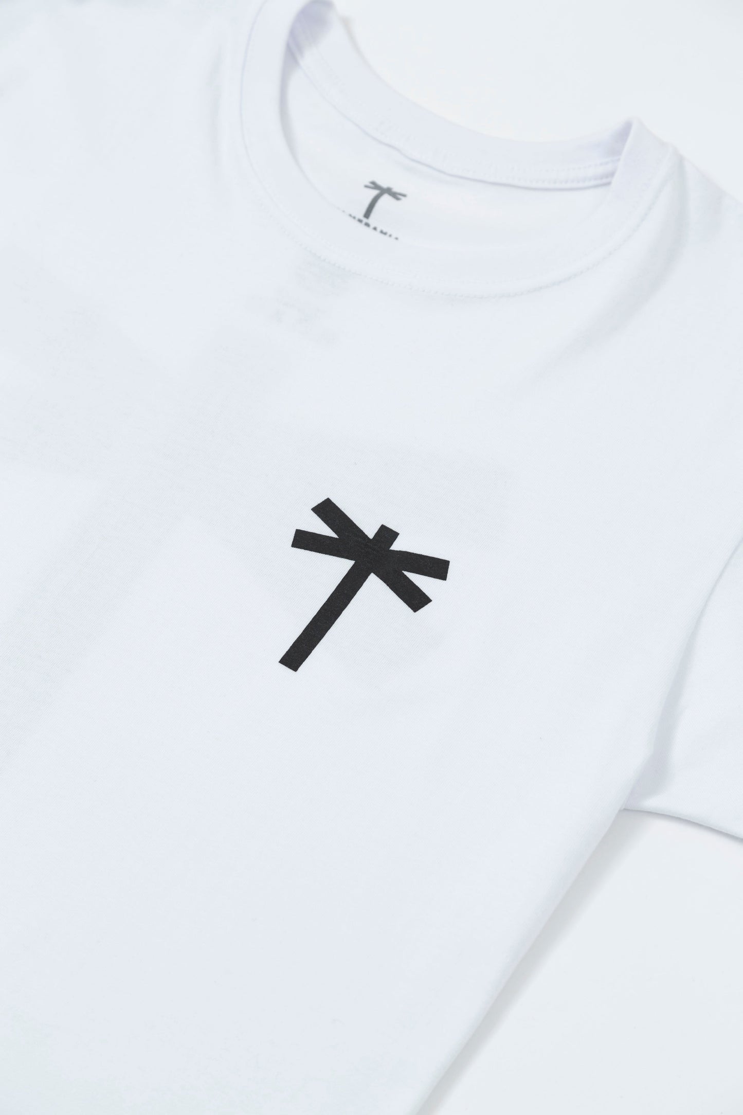 WHITE CLASSIC LOGO SEMI-OVERSIZED TEE