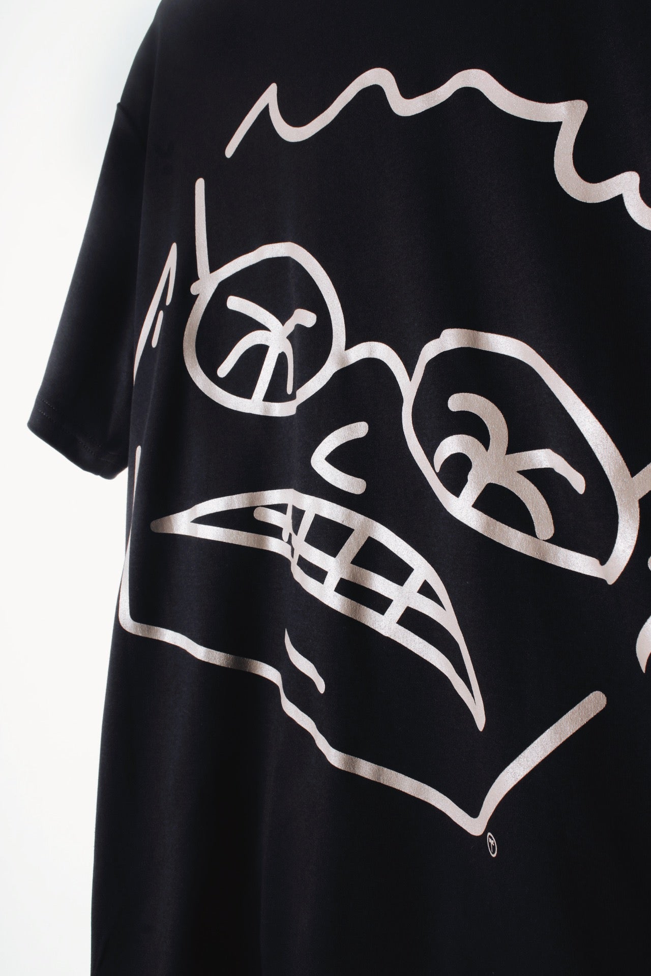 SUNNY STARE TEE