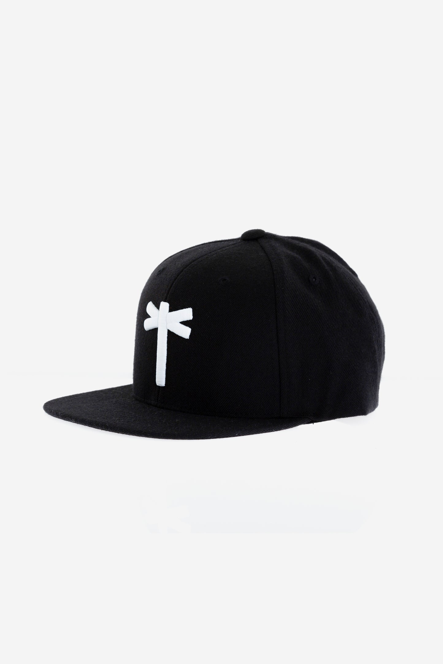 BLACK CLASSIC SNAPBACK