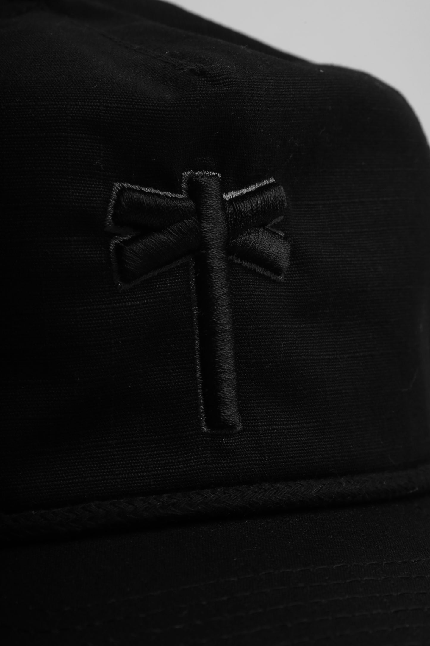 BLACK ROPE FILL CAP